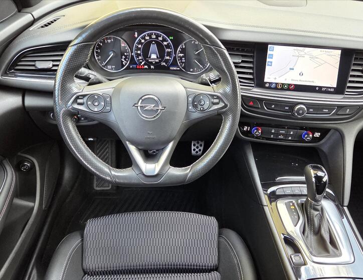 Opel Insignia 13