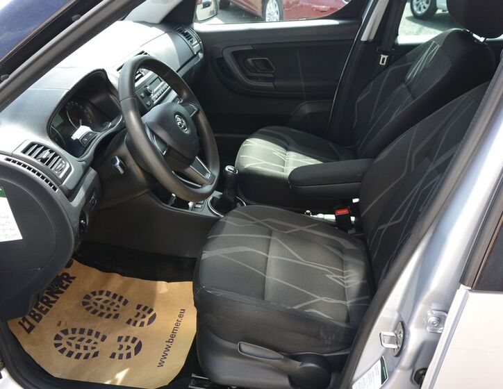 Škoda Roomster 8