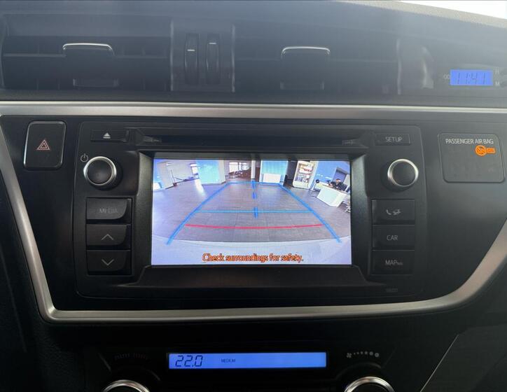 Toyota Auris 16