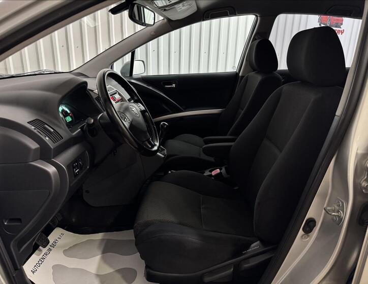 Toyota Corolla Verso 22