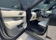 Land Rover Range Rover Velar 11