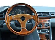 Mercedes-Benz 124 18