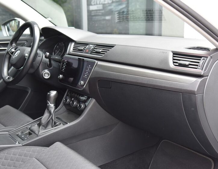 Škoda Superb 17