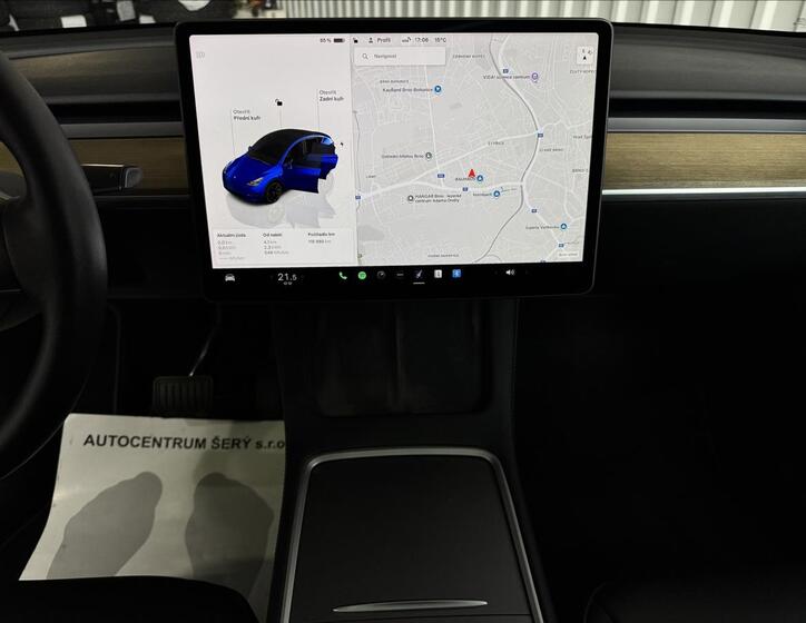 Tesla Model Y 17