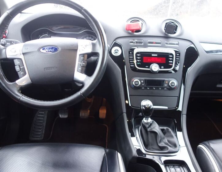 Ford Mondeo 9