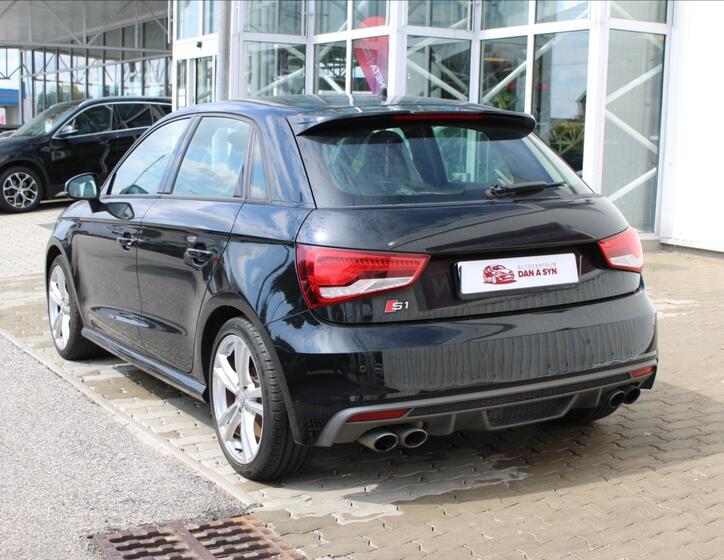 Audi S1 4