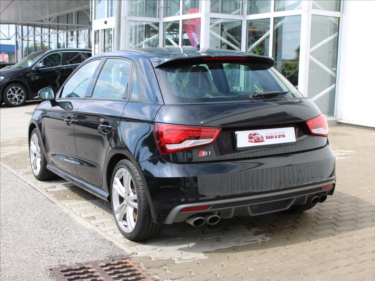 Audi S1
