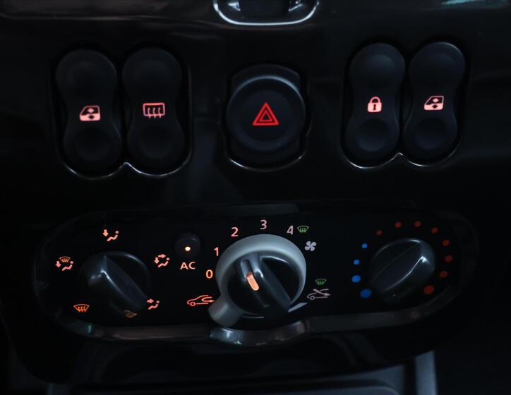 Dacia Duster 24