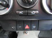 Volkswagen New Beetle 17