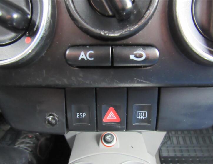 Volkswagen New Beetle 17