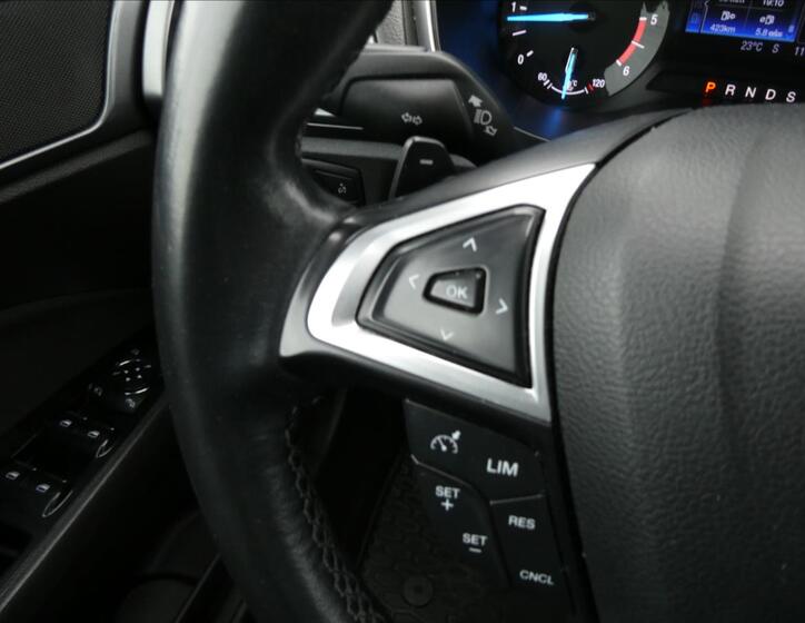 Ford Mondeo 31