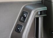 Chrysler Town & Country 37