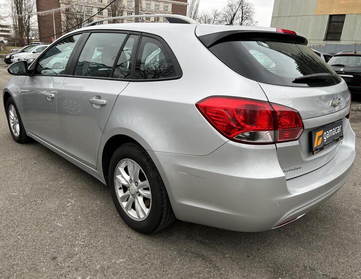 Chevrolet Cruze 10