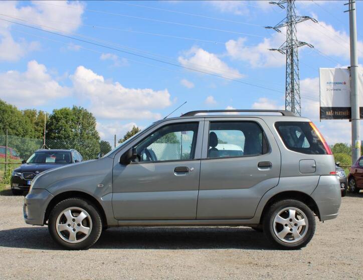 Subaru Justy 8