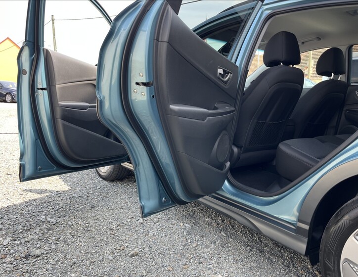 Hyundai Kona 56