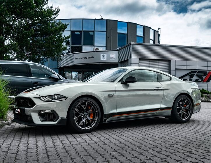 Ford Mustang 26