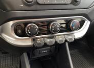 KIA Rio 16