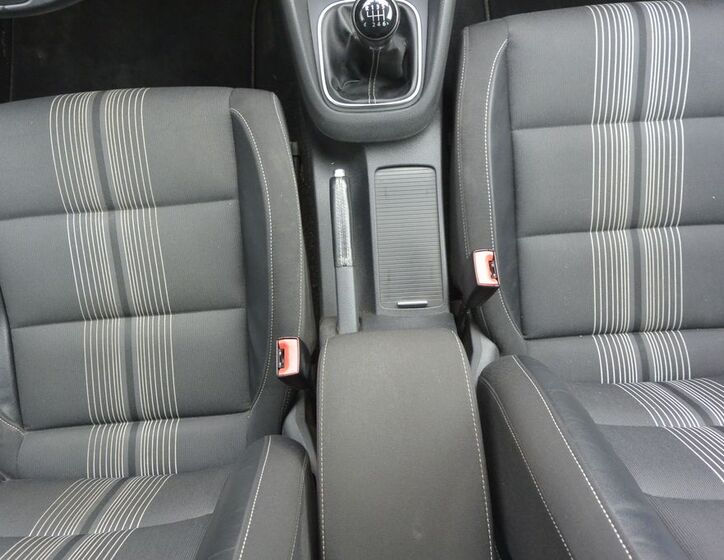 Volkswagen Golf 22