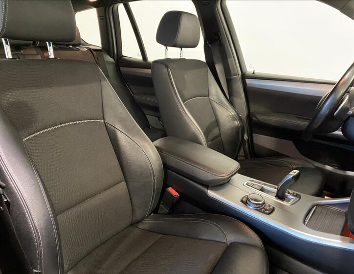 BMW X3 7