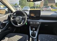 Toyota Yaris 5