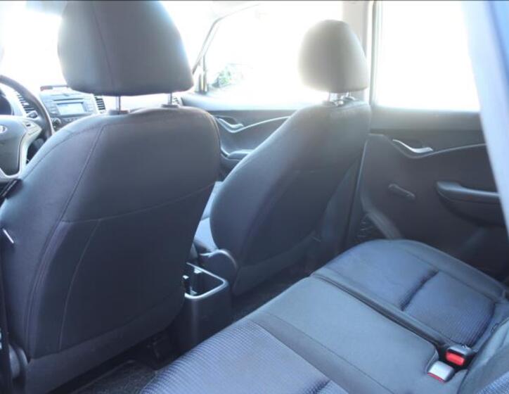 Hyundai ix20 12