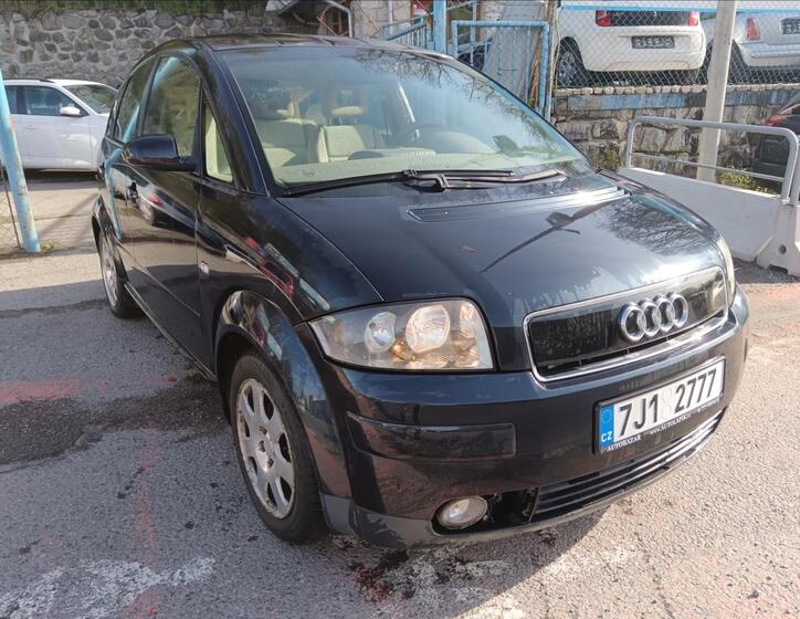 Audi A2 14