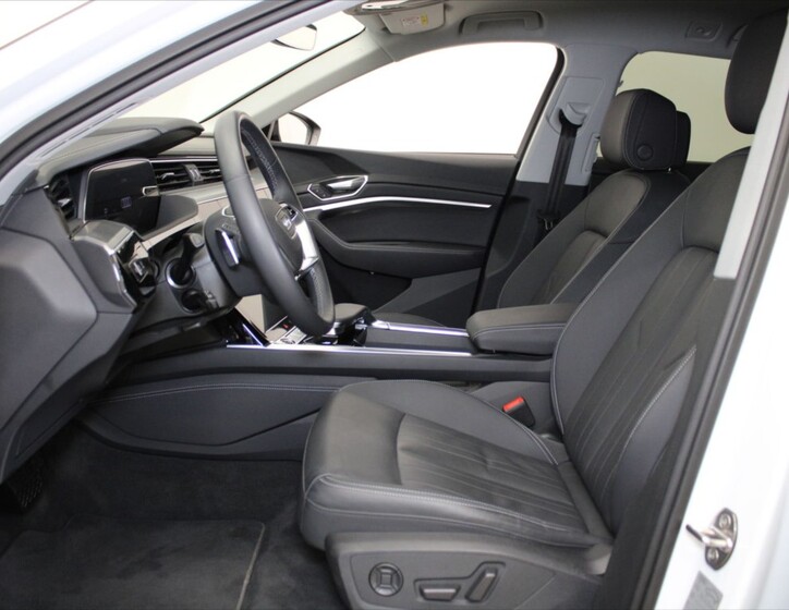 Audi e-tron 6