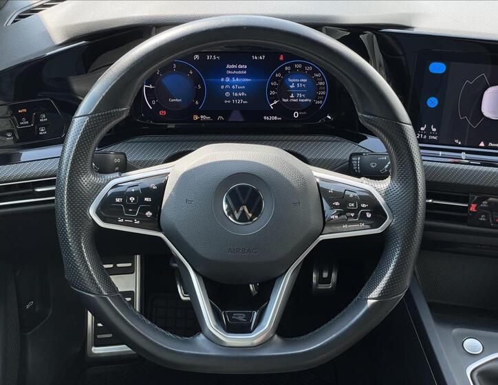 Volkswagen Golf 8