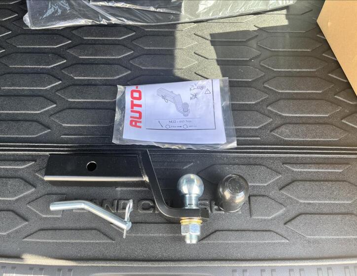 Toyota Land Cruiser 11