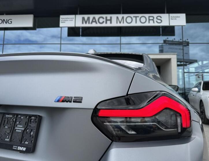 BMW M2 13