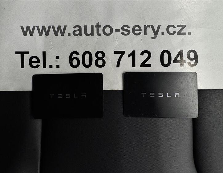 Tesla Model Y 37