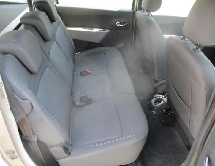 Dacia Lodgy 10