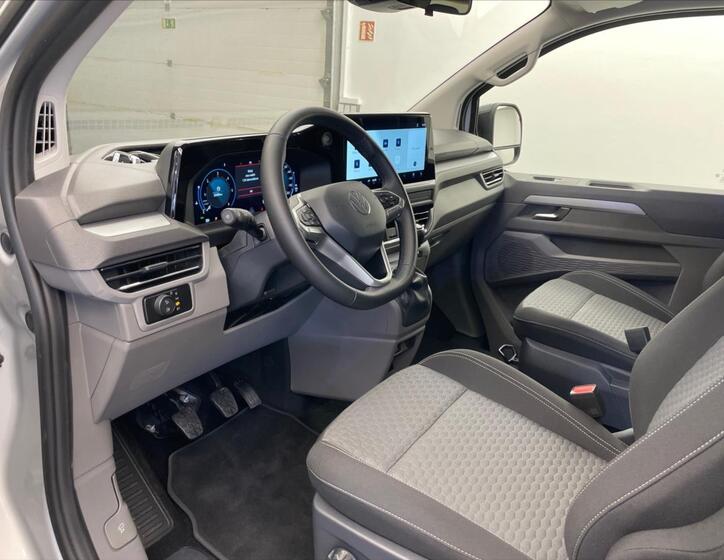 Volkswagen Caravelle 6