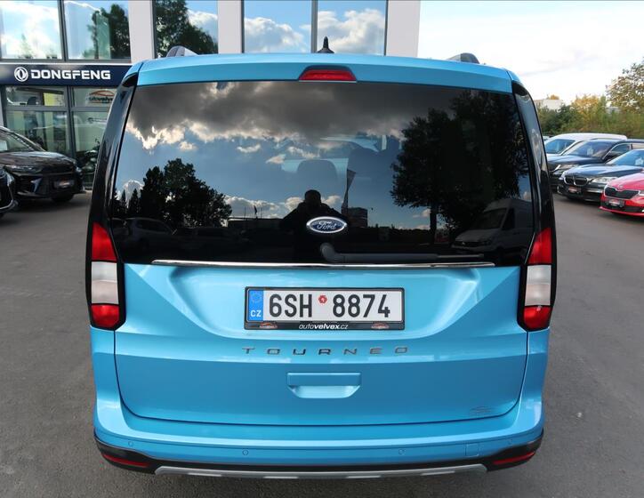 Ford Tourneo Connect 8