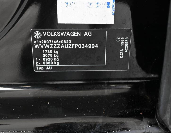 Volkswagen Golf 15