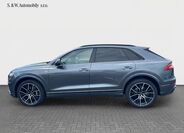 Audi Q8 8