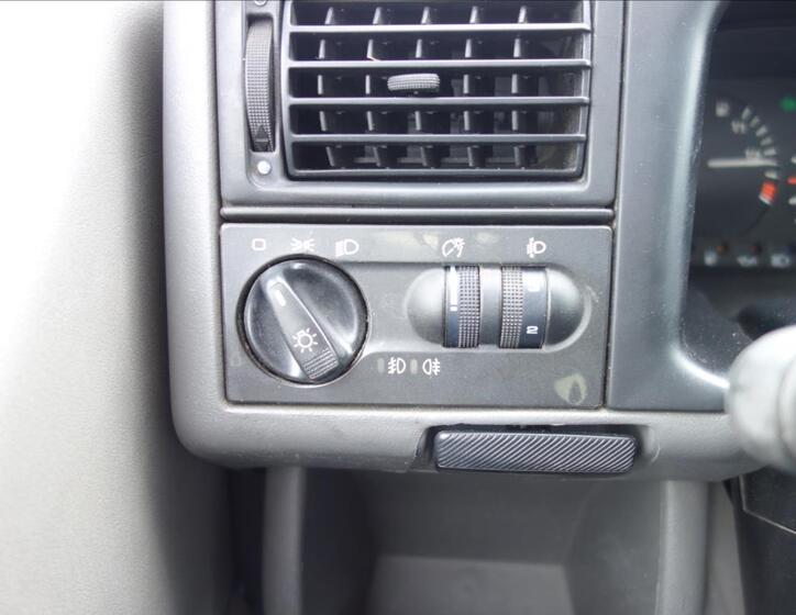 Volkswagen Transporter 18