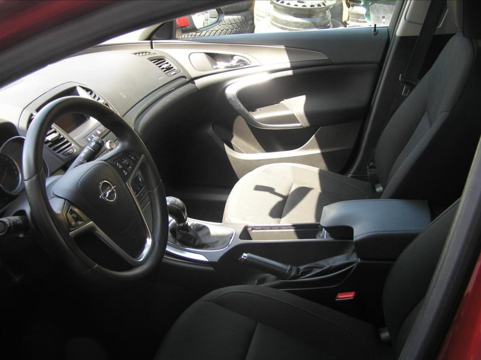 Opel Insignia 7