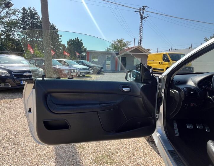 Peugeot 206 11