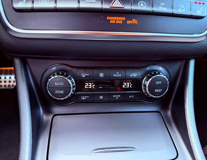 Mercedes-Benz GLA 20