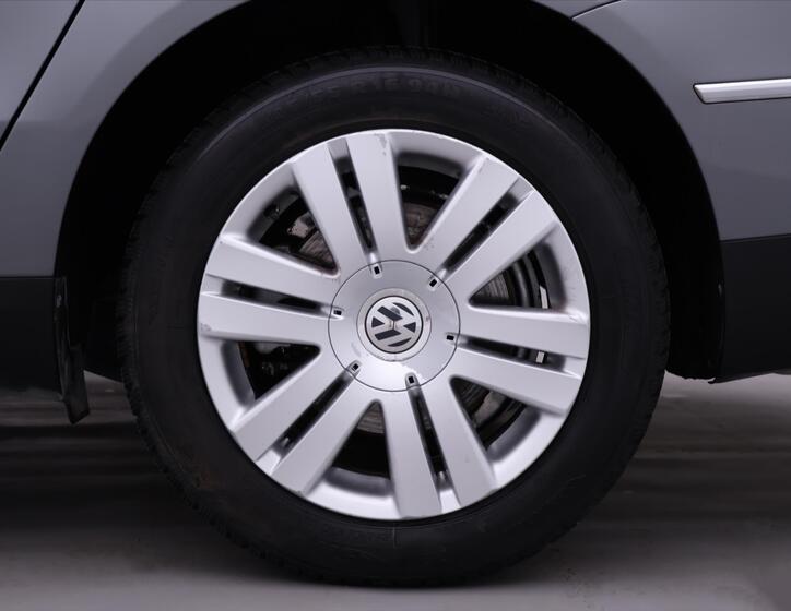 Volkswagen Passat 24