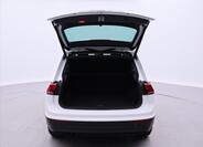Volkswagen Tiguan 9