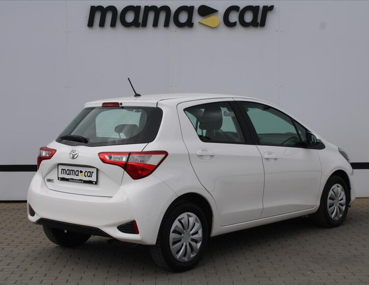 Toyota Yaris 7