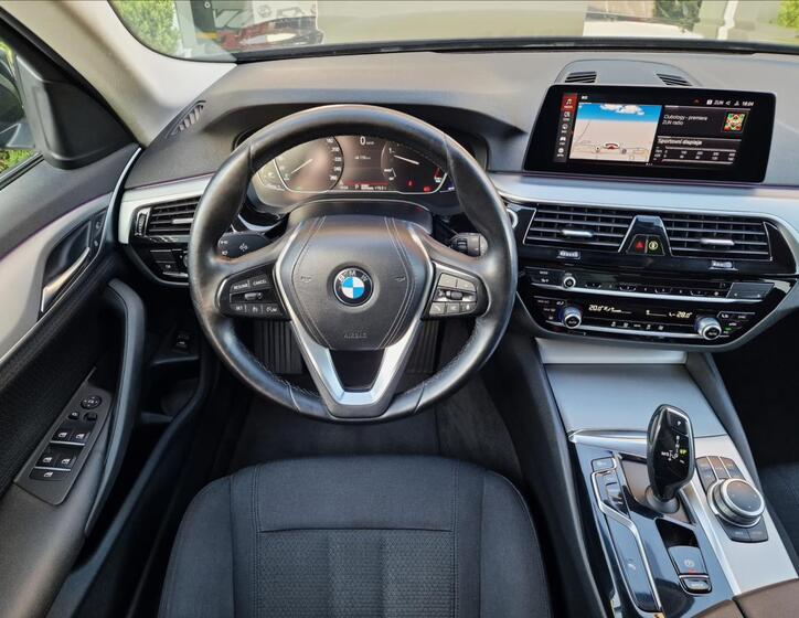 BMW Řada 5 12