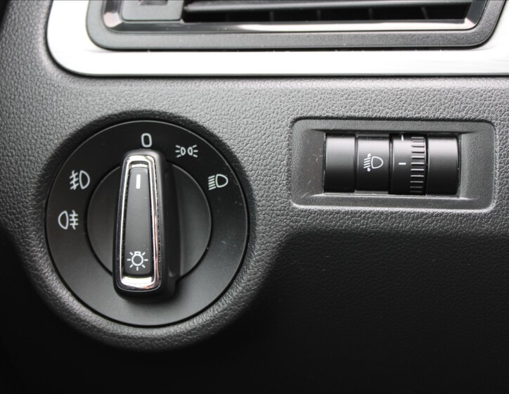 Škoda Rapid 13