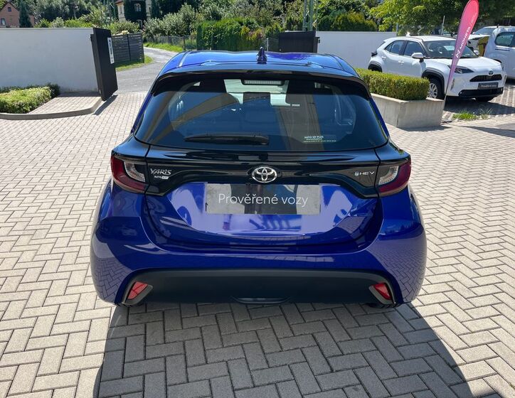 Toyota Yaris 5
