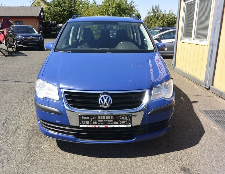 Volkswagen Touran 2