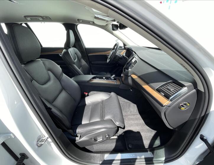 Volvo XC90 16
