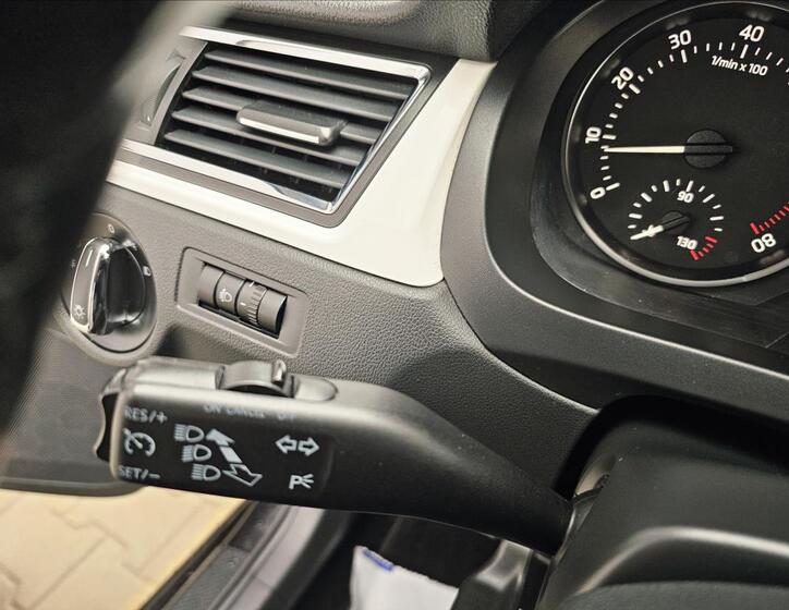Škoda Superb 16