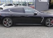 Porsche Panamera 11